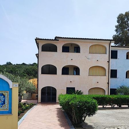 Residence Cala Liberotto Esterno foto