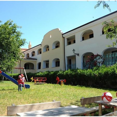 Residence Cala Liberotto Esterno foto