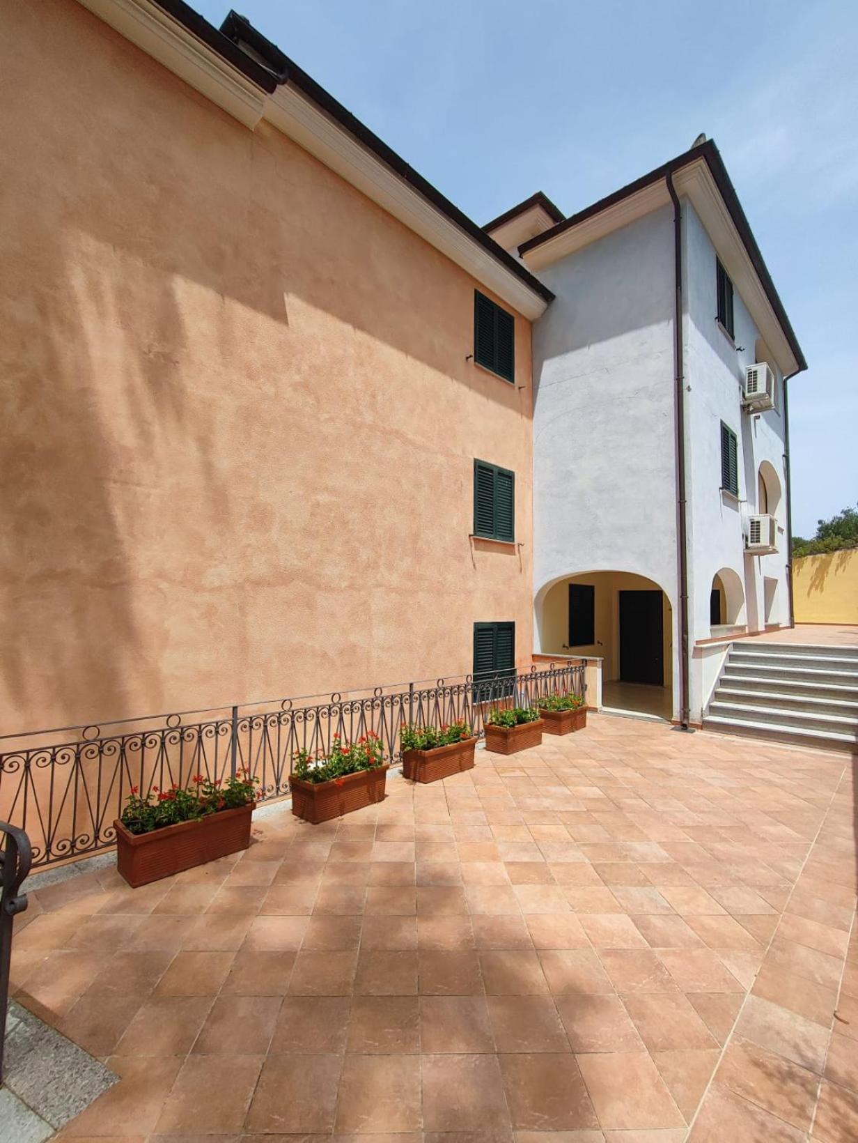 Residence Cala Liberotto Esterno foto