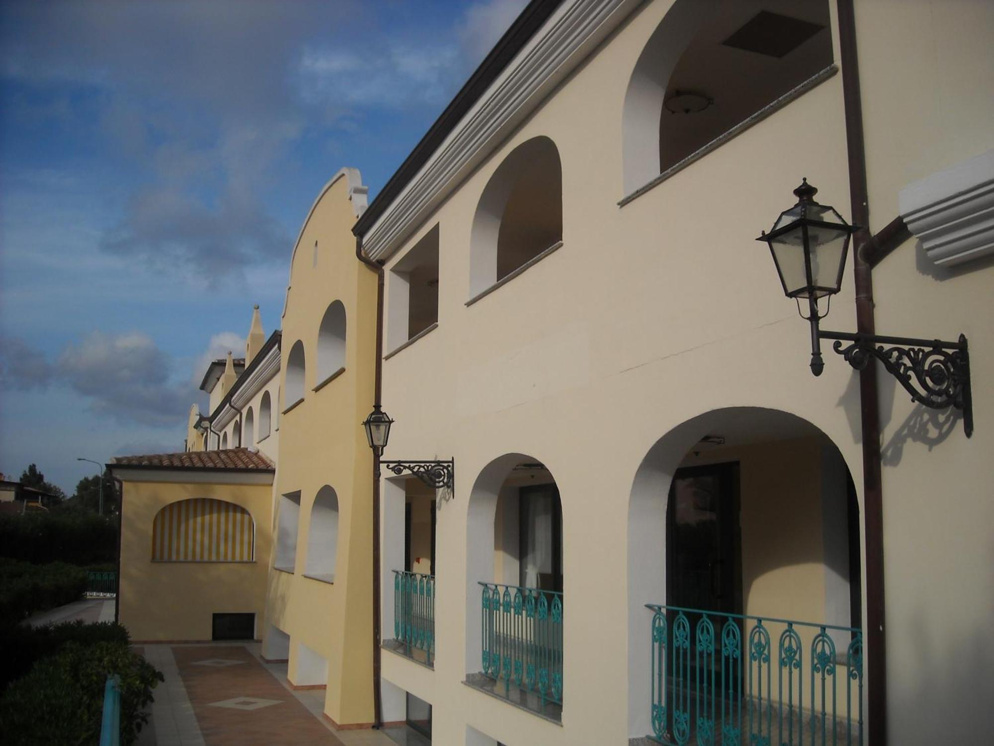 Residence Cala Liberotto Esterno foto