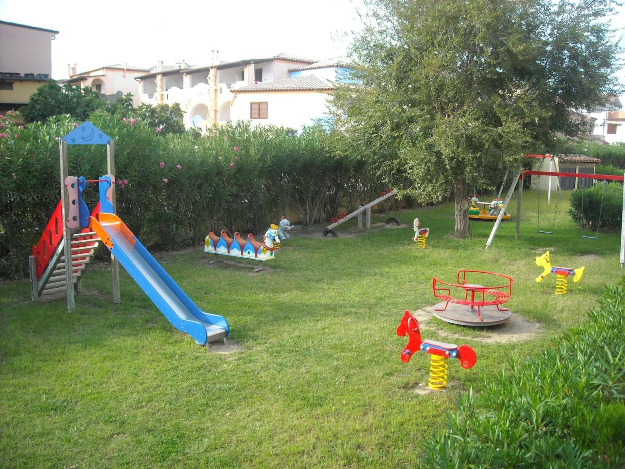 Residence Cala Liberotto Esterno foto