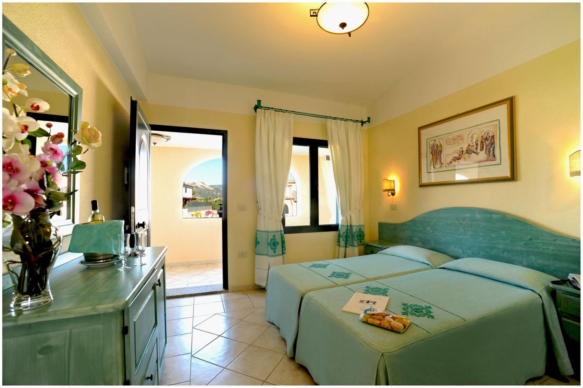Residence Cala Liberotto Esterno foto